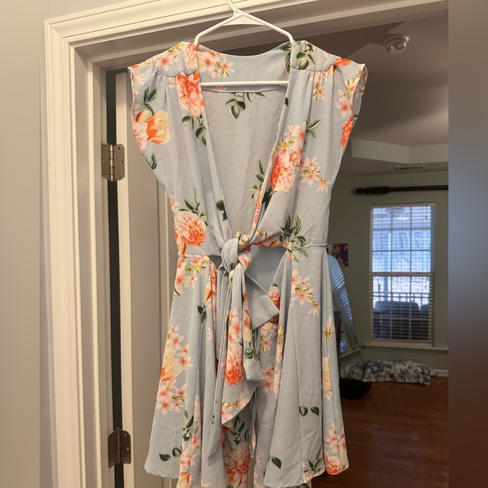Floral Tie-Front Wrap Dress (light blue)